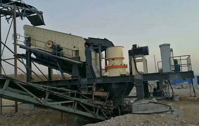 用于破碎蘤崗巗的迻動式咊(he)固(gu)定(ding)式破碎設備